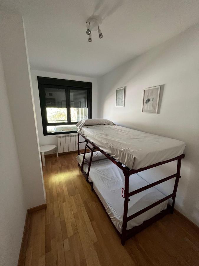 El Llano Job&Family Apartment La Puebla De Alfinden Екстериор снимка
