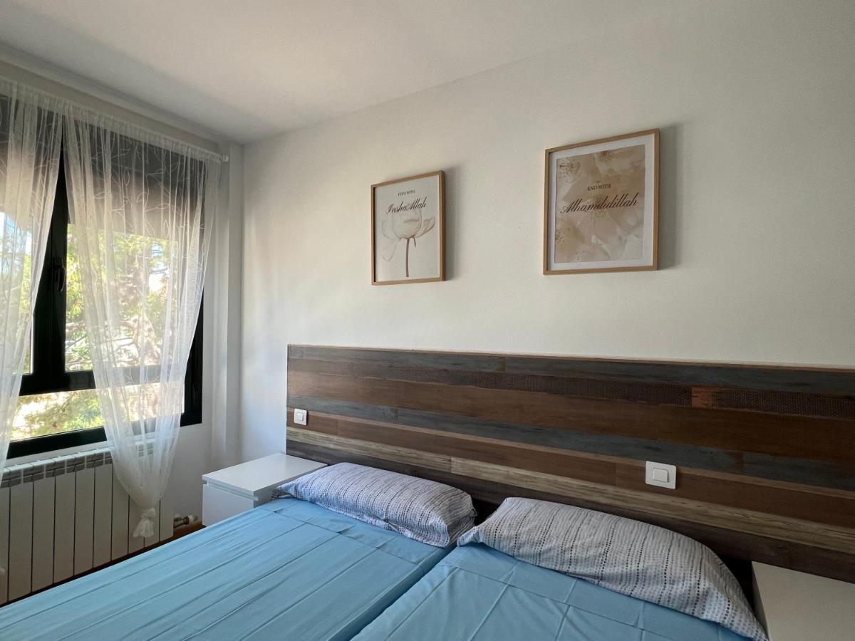 El Llano Job&Family Apartment La Puebla De Alfinden Екстериор снимка